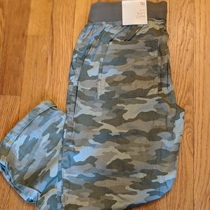 Capri Pants
